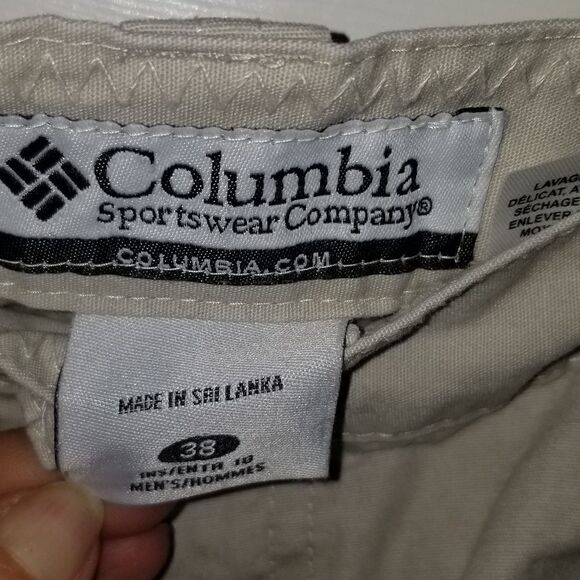 Columbia Men's Regular Fit Cotton Cargo Utility Shorts size 38 - Picture 2 of 5